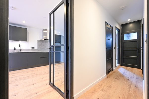 Medium property photo - Mathenesserdijk, 3027 AK Rotterdam